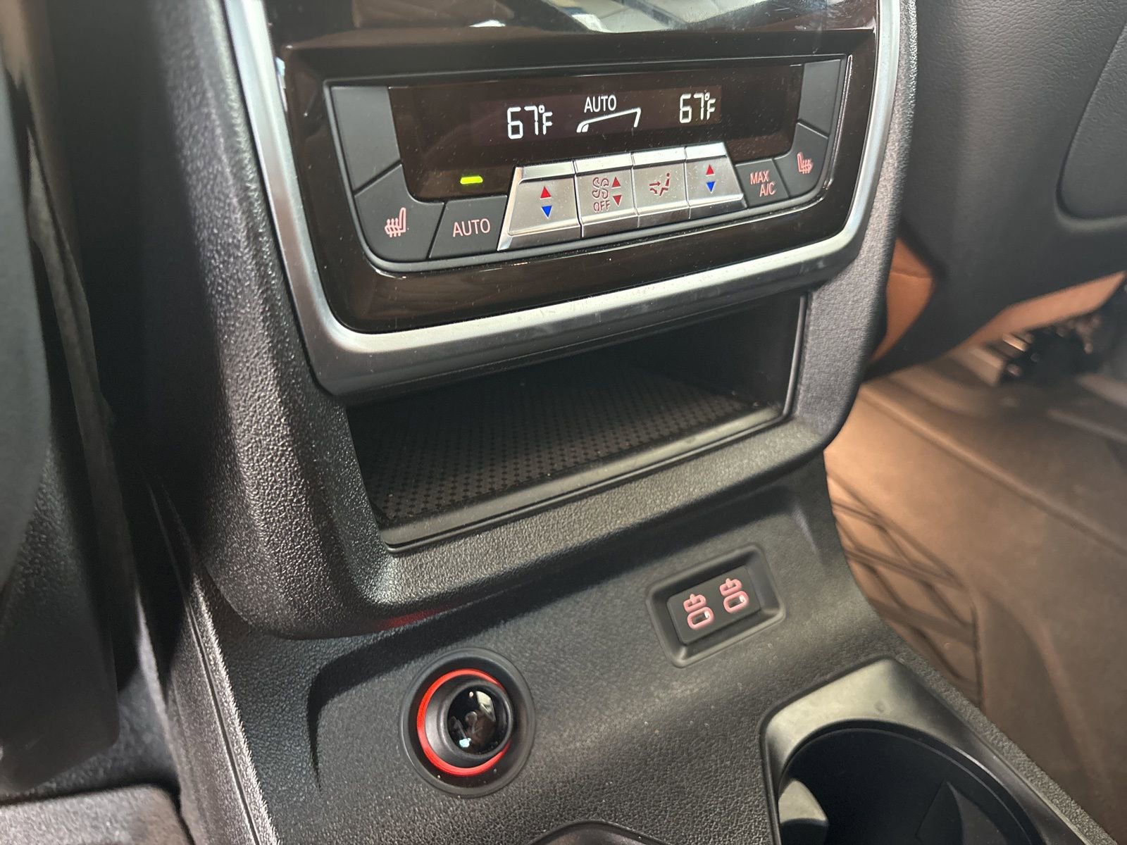 Used 2026 BMW X7 xDrive40i w/ Premium Package AWD/4WD image 17