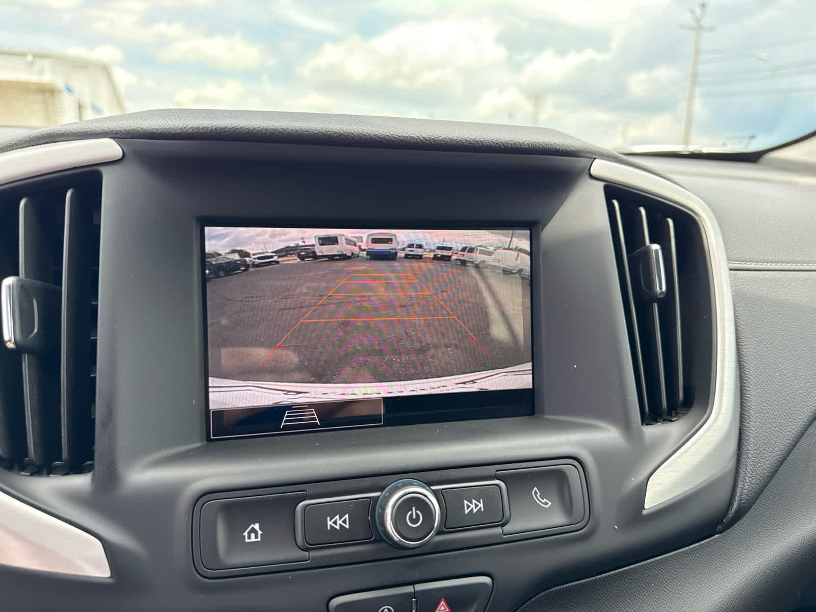 Certified 2024 GMC Terrain SLE w/ Driver Convenience Package FWD image 17