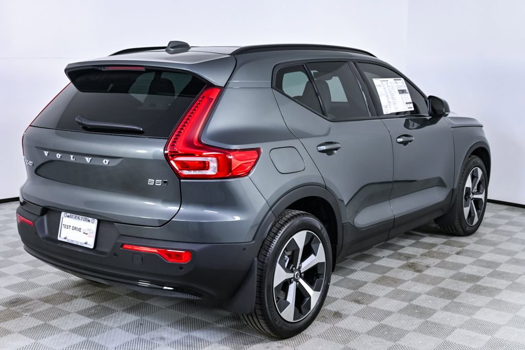 New 2026 Volvo XC40 B5 Plus w/ Climate Package image 27