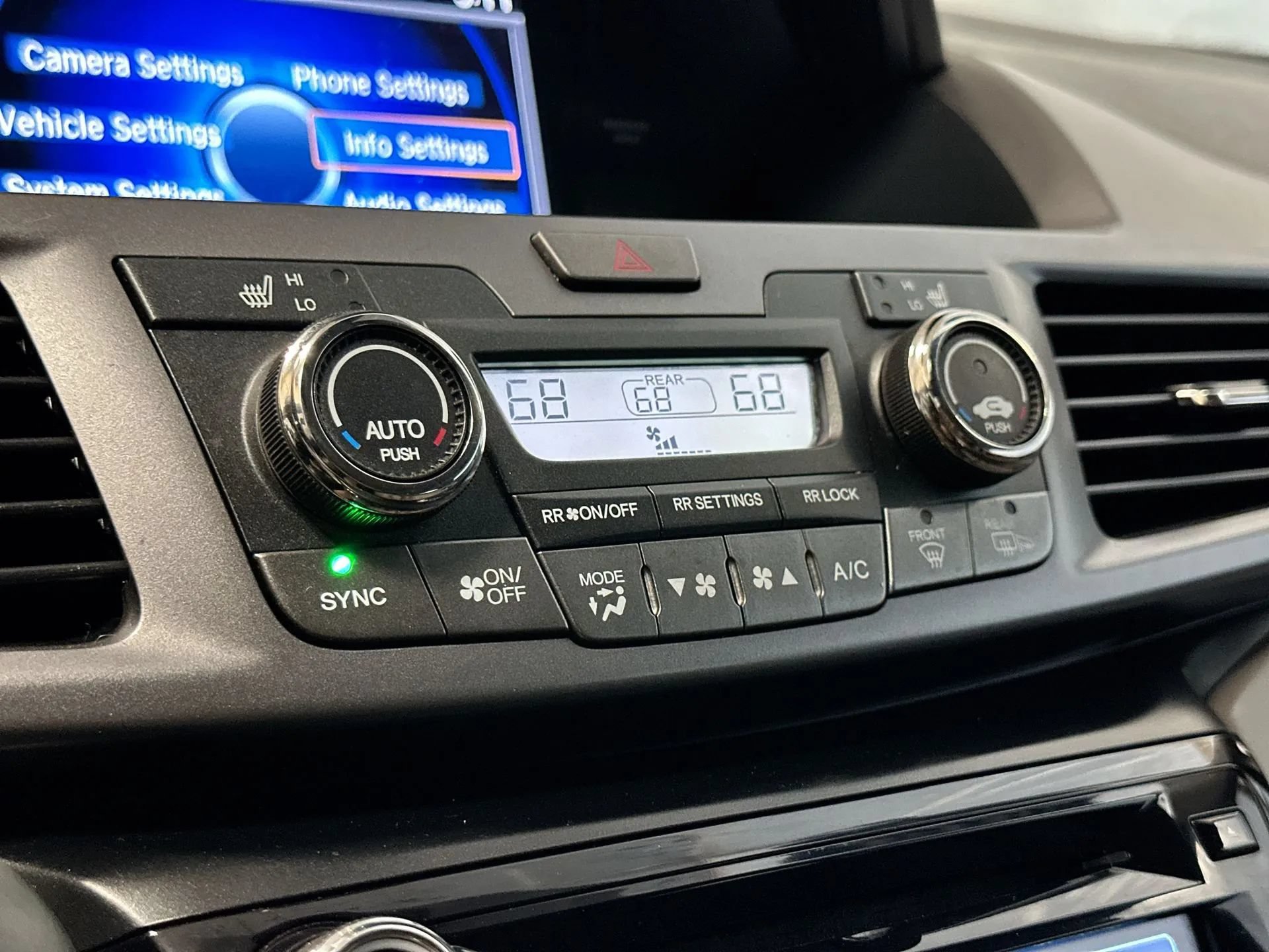 Used 2014 Honda Odyssey EX-L image 19