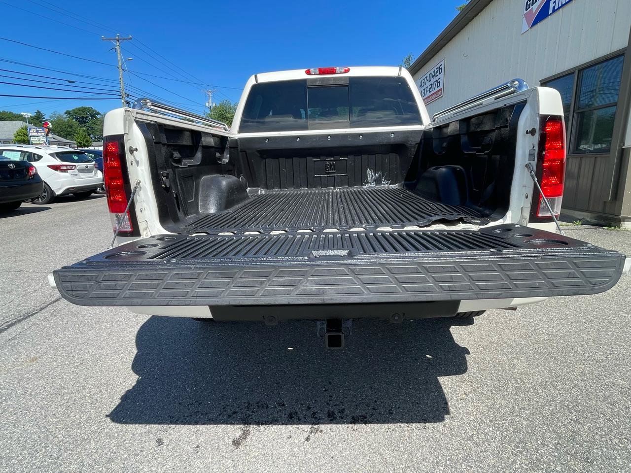 Used 2013 GMC Sierra 1500 Denali AWD/4WD image 8