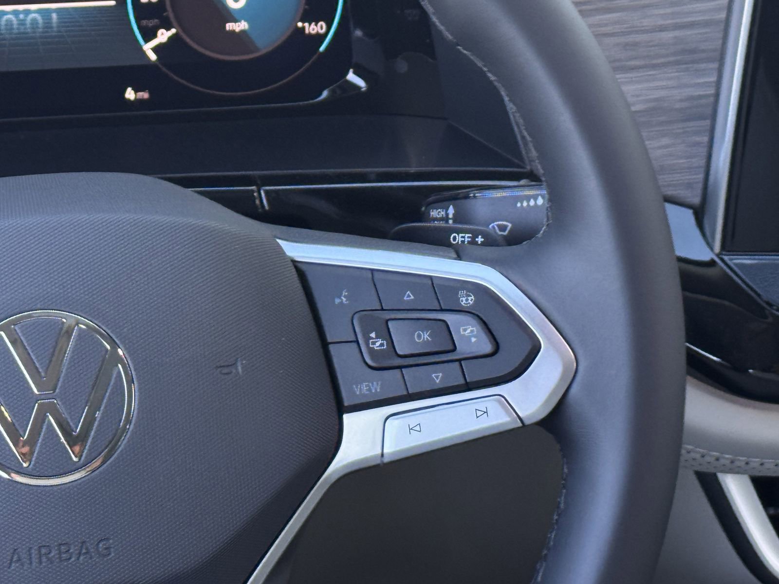 New 2026 Volkswagen Atlas SEL Premium R-Line image 16