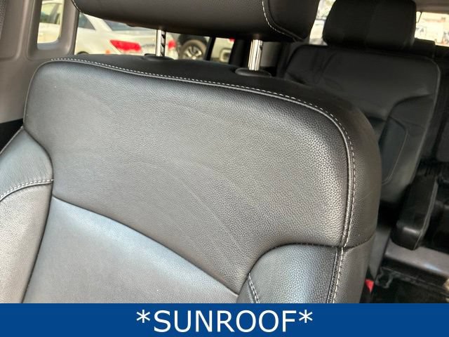 Used 2015 Chevrolet Suburban LT AWD/4WD image 13