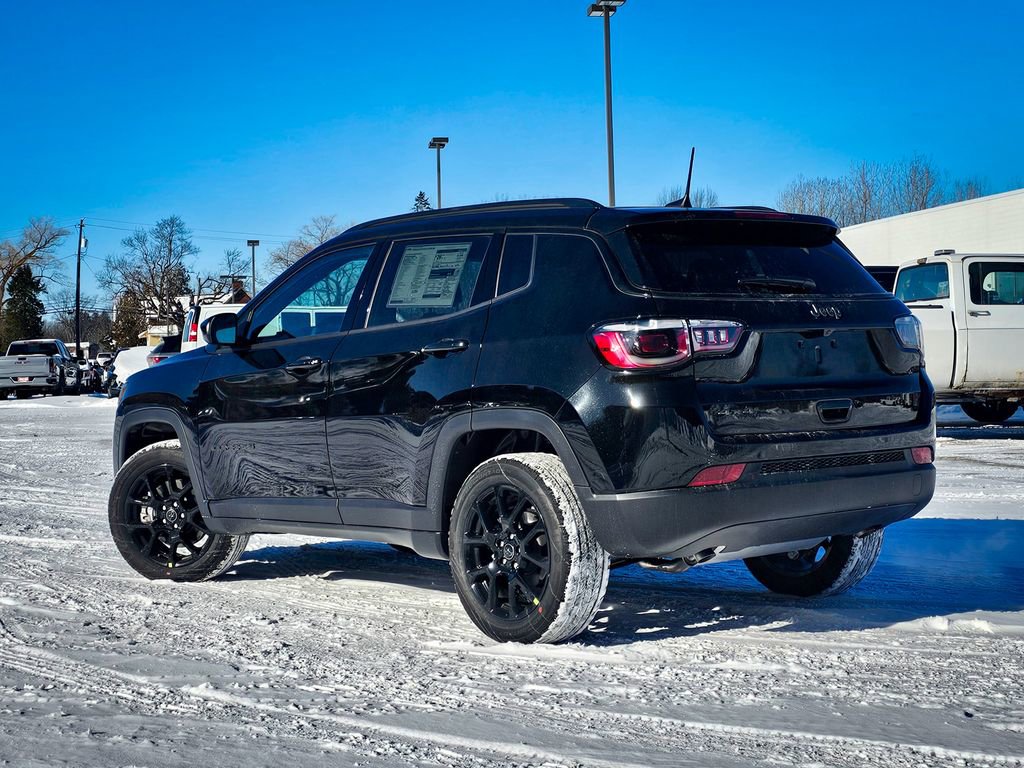 New 2026 Jeep Compass Latitude image 5