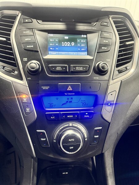Used 2013 Hyundai Santa Fe Sport 2.0T AWD/4WD image 12