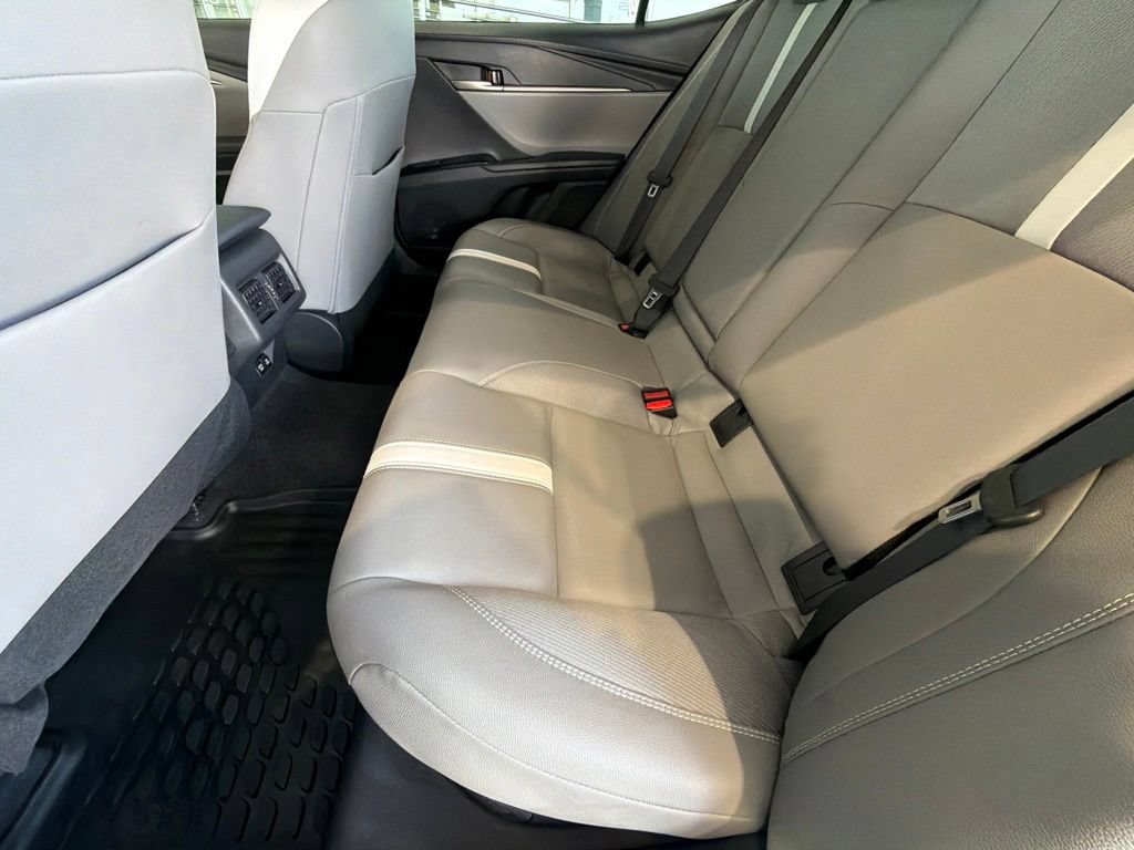 Used 2025 Toyota Camry SE w/ Multimedia Upgrade Package FWD image 34