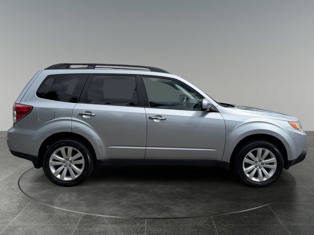 Used 2012 Subaru Forester 2.5X Premium AWD/4WD image 10