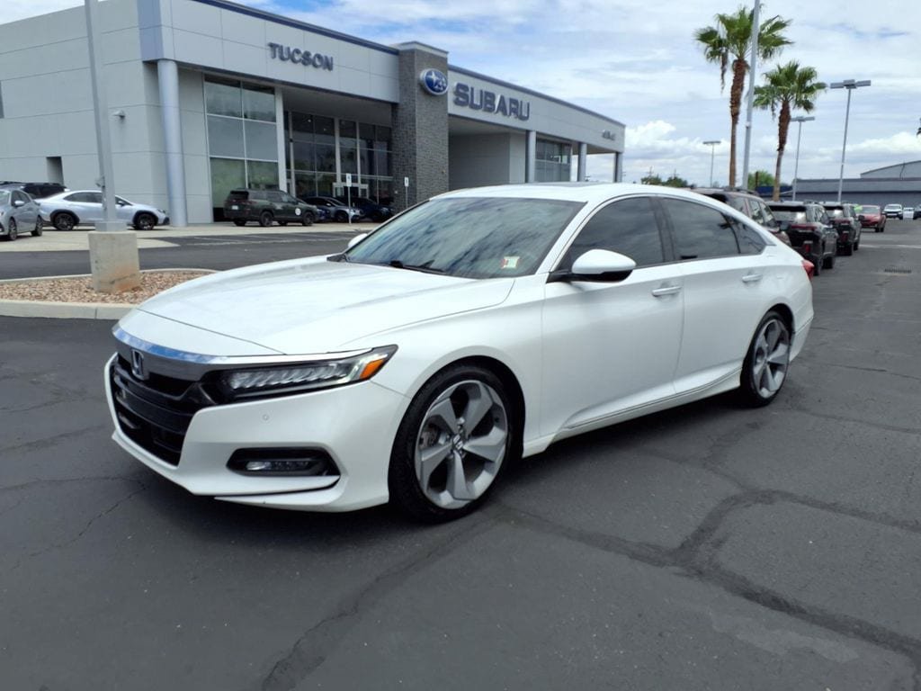 Used 2018 Honda Accord Touring image 8