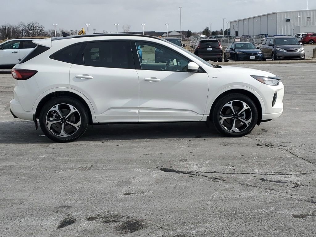 Used 2024 Ford Escape ST-Line Select w/ Tech Pack #2 image 10