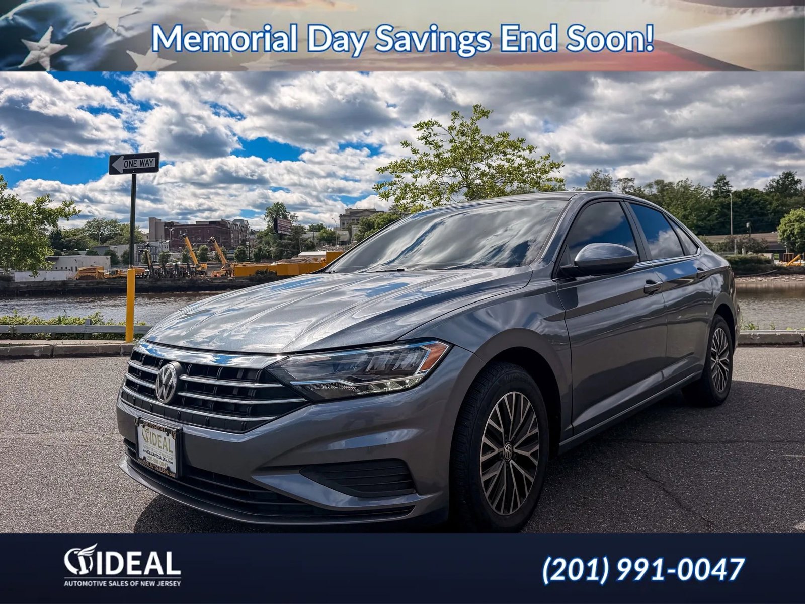 Used 2019 Volkswagen Jetta SE w/ Cold Weather Package FWD image 3
