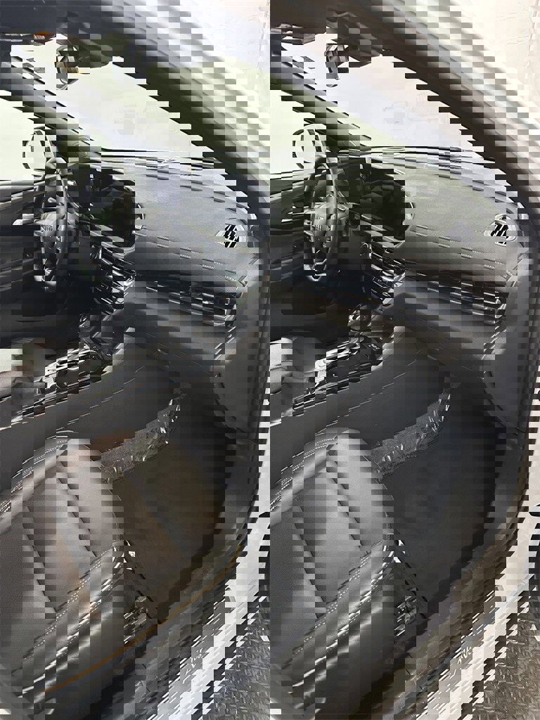 Used 2025 Buick Envista Avenir image 34