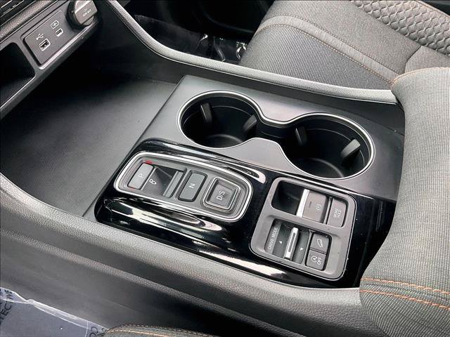 Used 2025 Honda Pilot Sport image 15