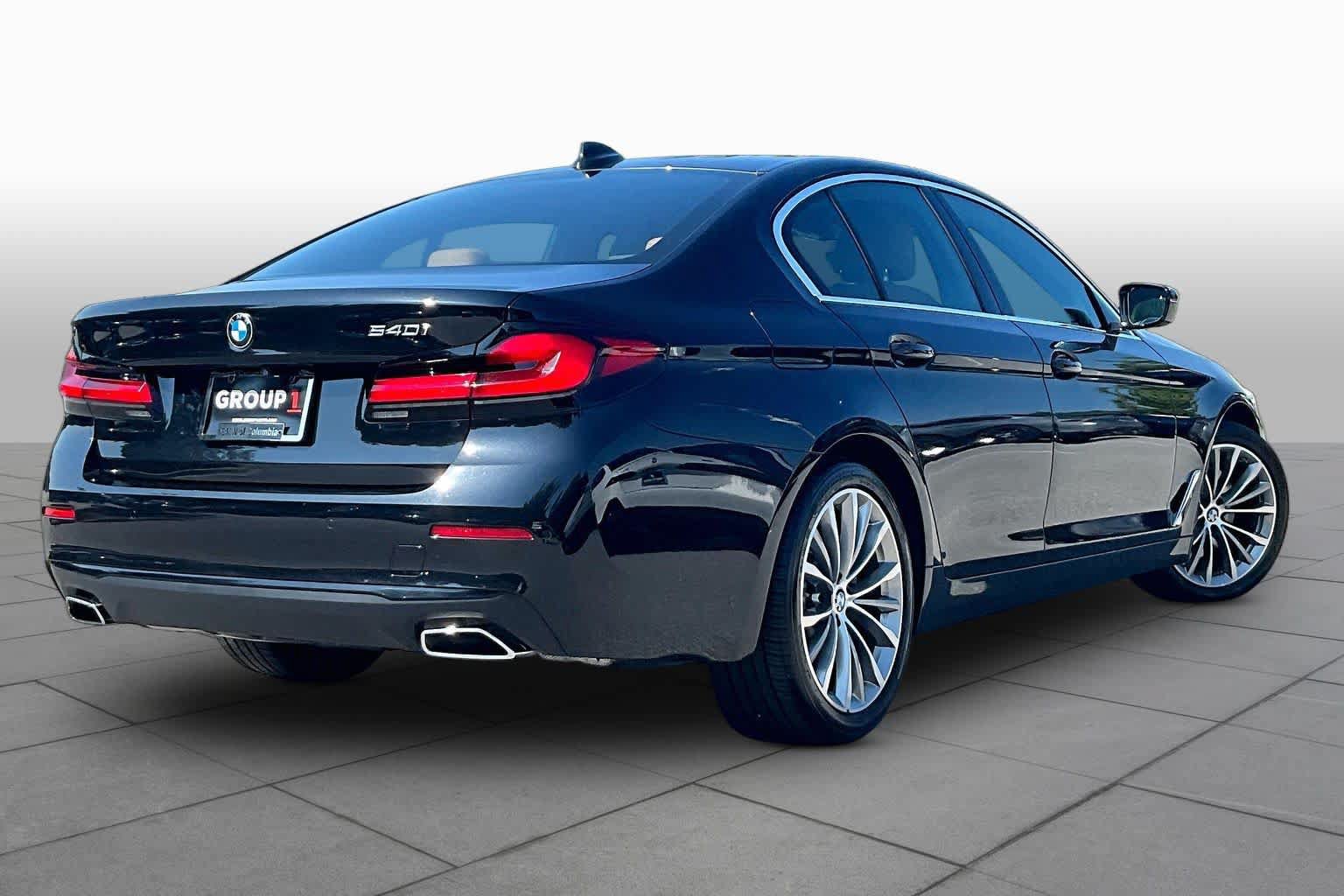 Used 2023 BMW 540i w/ Premium Package RWD image 12