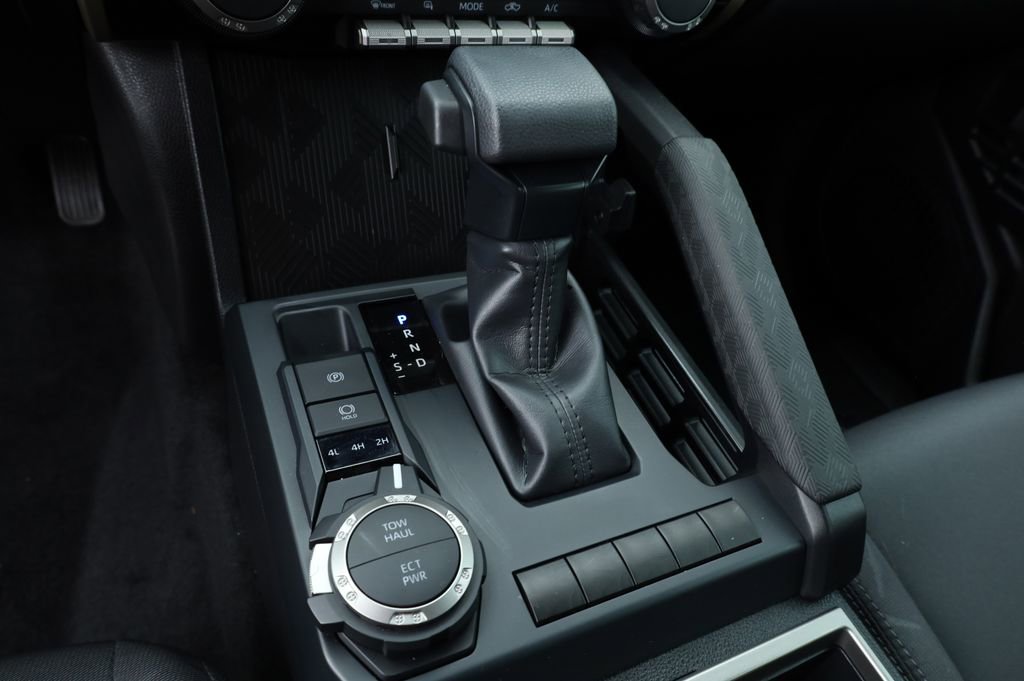 Used 2025 Toyota Tacoma SR5 image 11