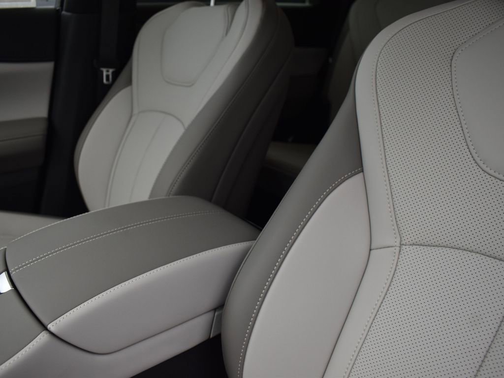 Used 2026 INFINITI QX60 Pure w/ Cargo Package FWD image 14