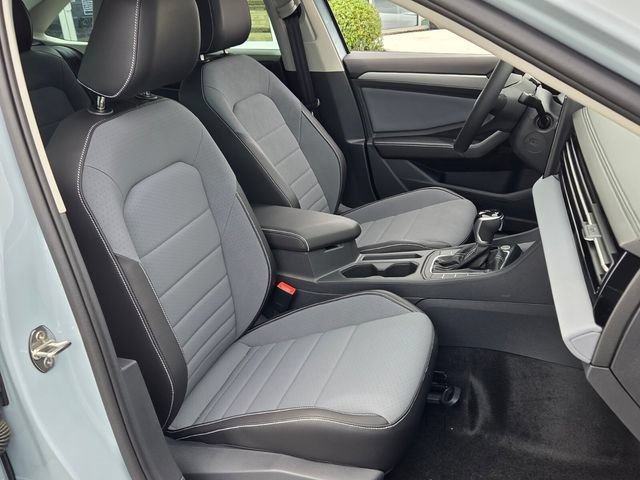 New 2026 Volkswagen Jetta SE FWD image 16