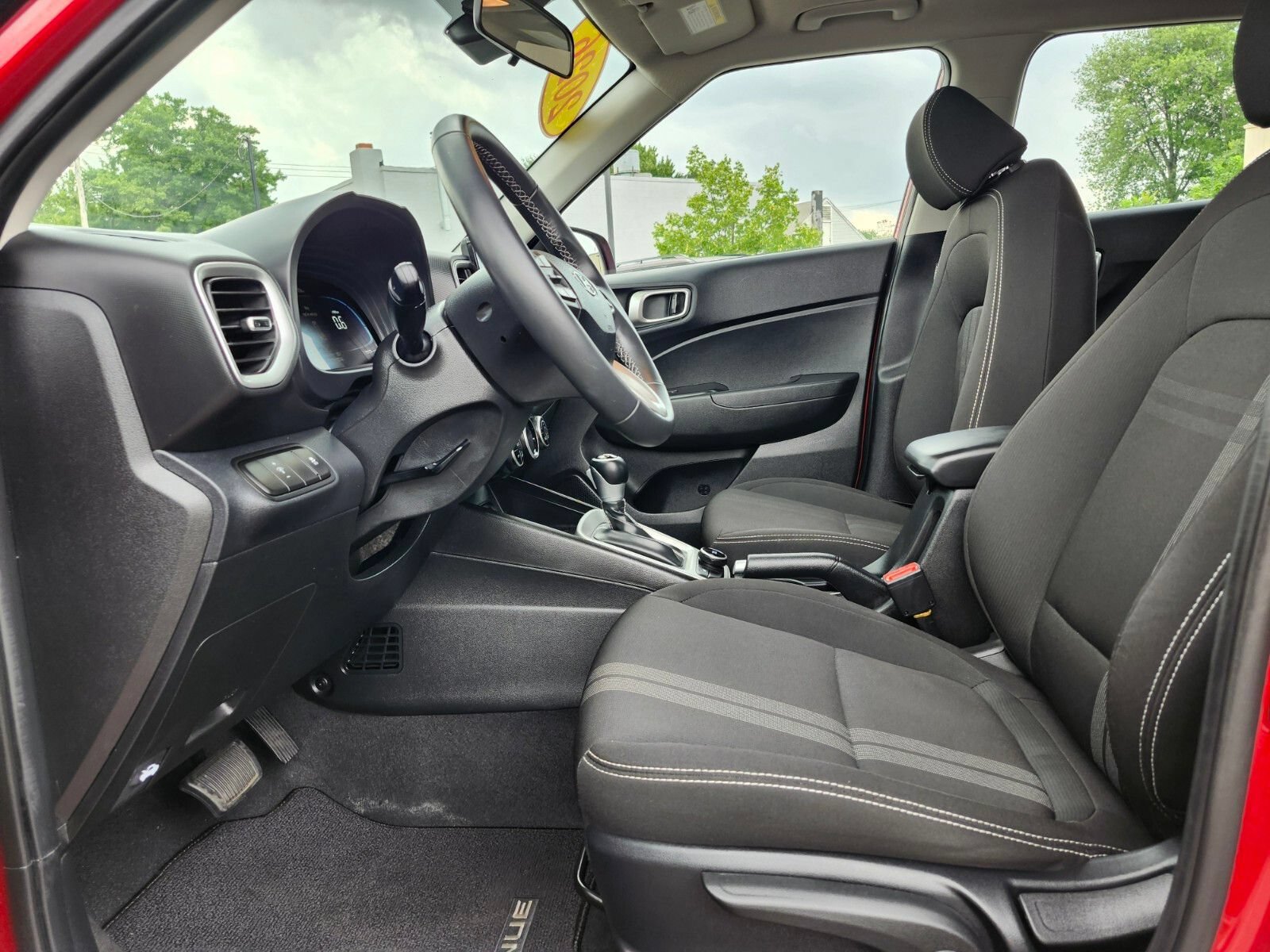Certified 2026 Hyundai Venue SEL FWD image 18