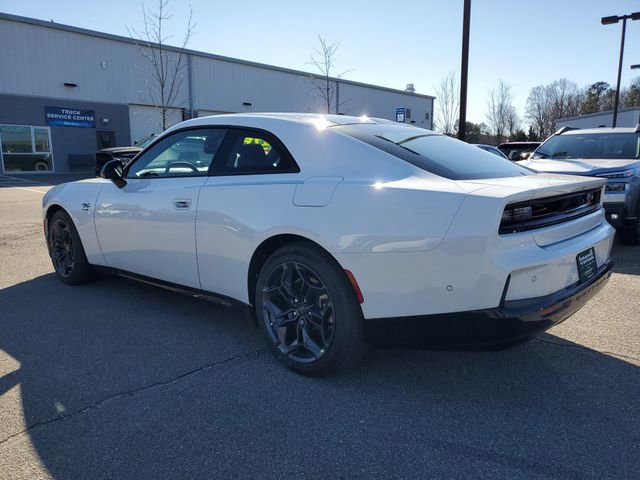 New 2025 Dodge Charger Daytona R/T w/ Sun & Sound Package image 4