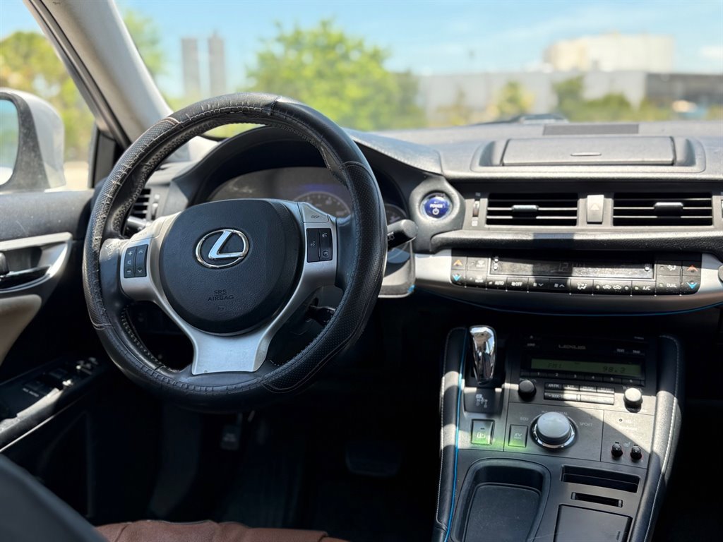 Used 2012 Lexus CT 200h Premium w/ Premium Audio Pkg image 11