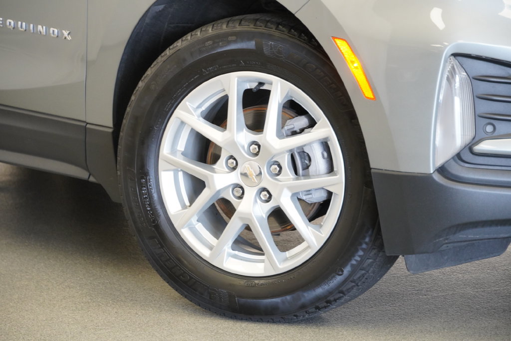 Certified 2024 Chevrolet Equinox LT FWD image 11