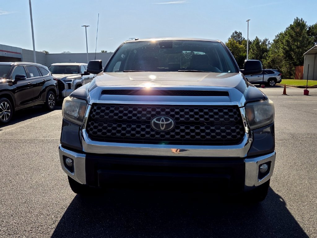 Used 2018 Toyota Tundra SR5 w/ SR5 Upgrade Package RWD image 2
