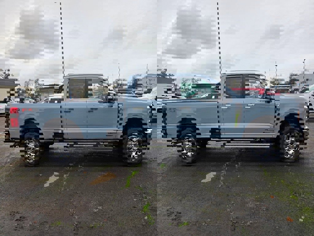 New 2026 Ford F350 Lariat w/ Chrome Package image 32