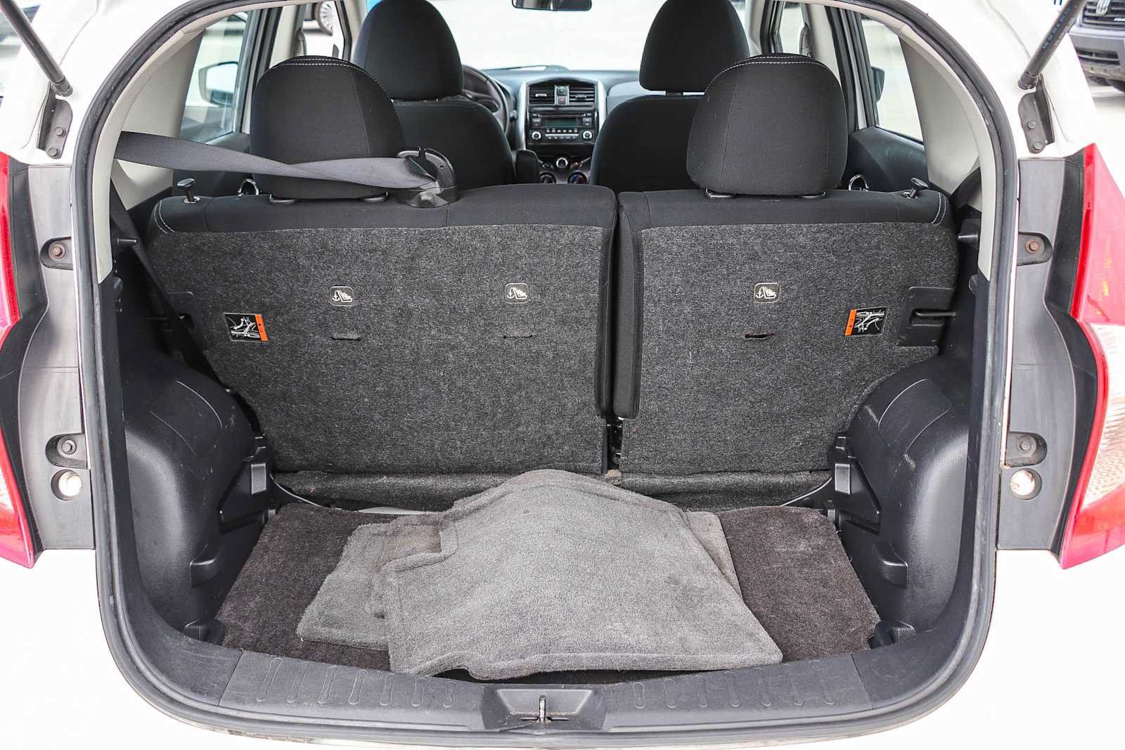 Used 2015 Nissan Versa Note SV FWD image 24