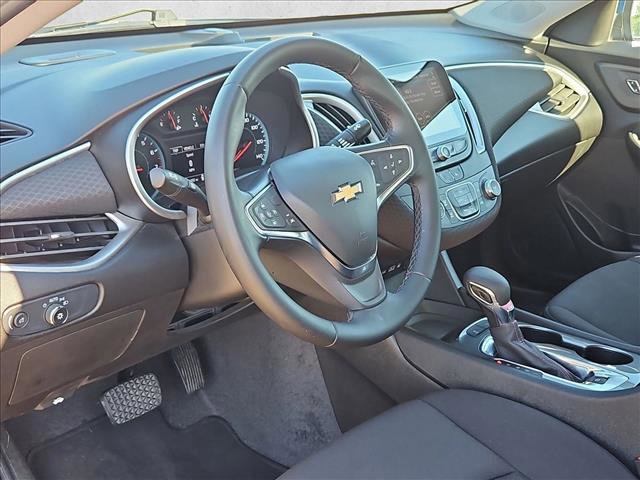 Used 2024 Chevrolet Malibu RS FWD image 18