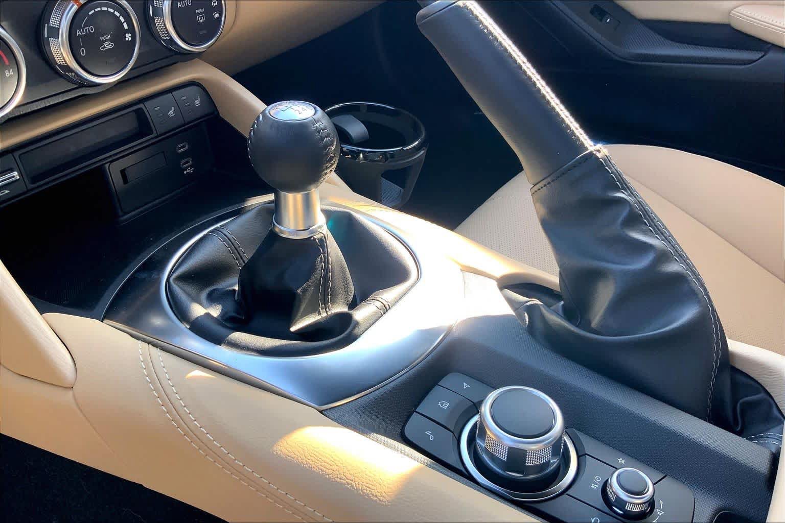 New 2026 MAZDA MX-5 Miata RF Grand Touring RWD image 7