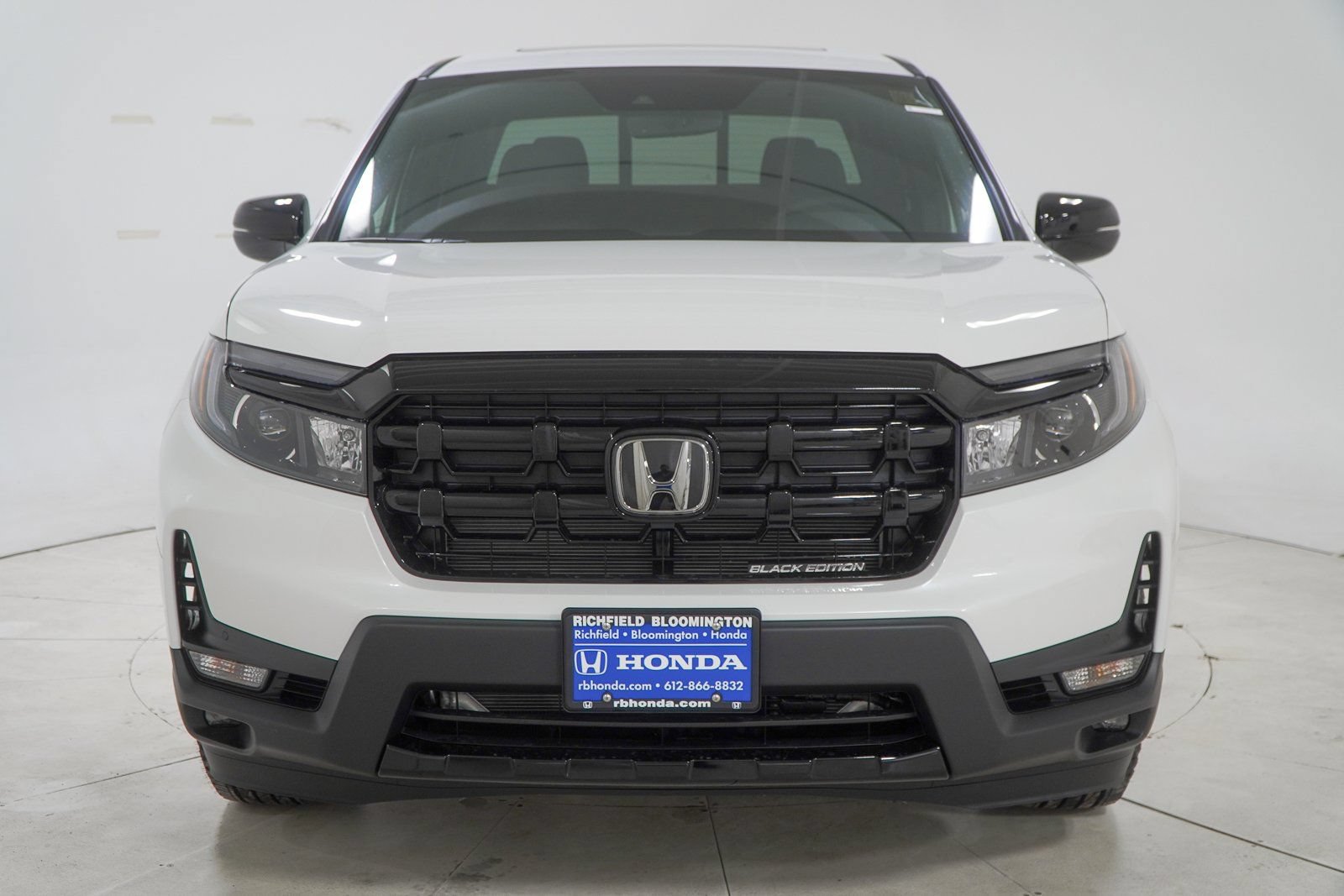 New 2026 Honda Ridgeline Black Edition image 2