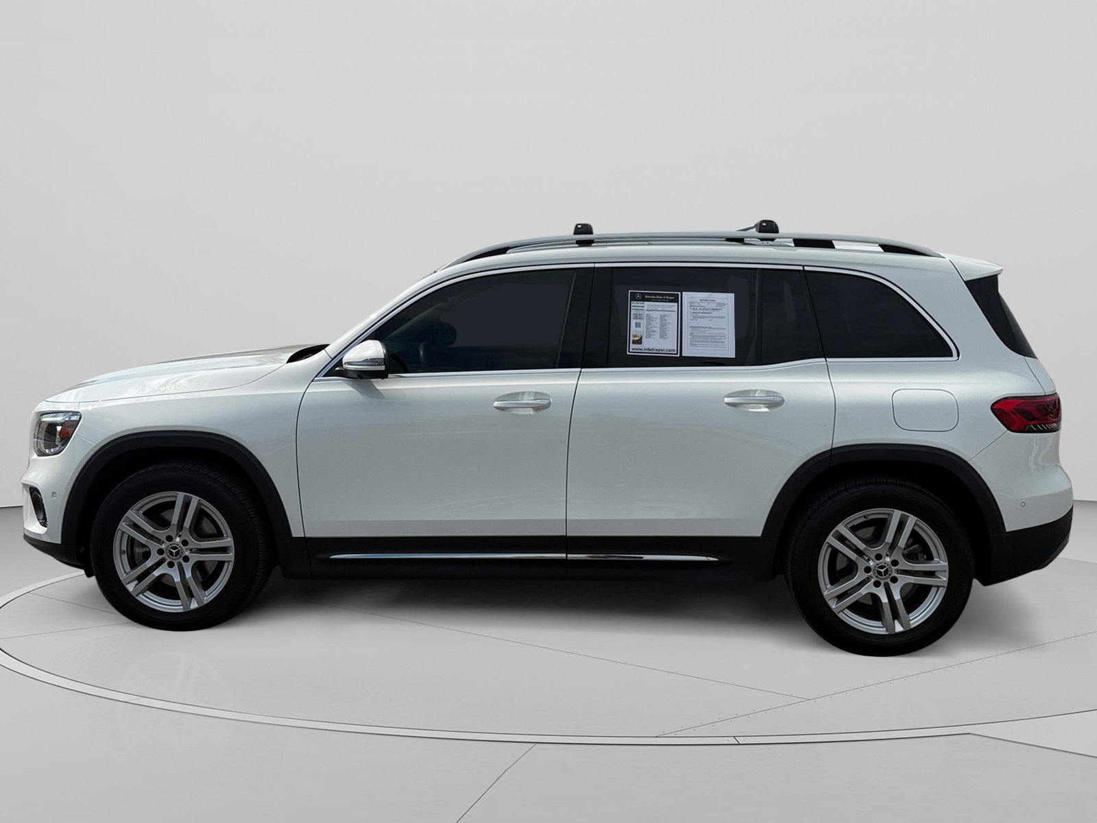 Certified 2020 Mercedes-Benz GLB 250 4MATIC image 2