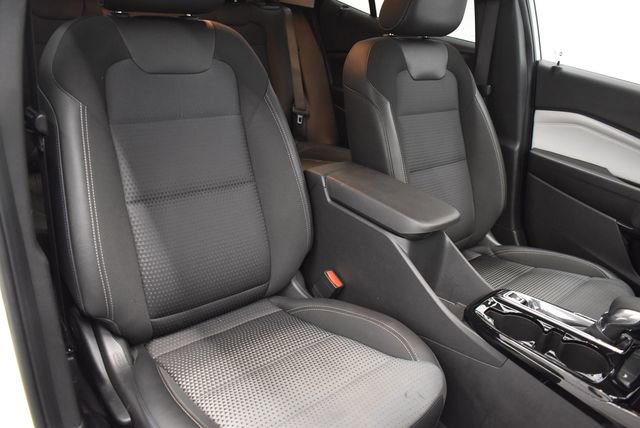 Used 2025 Chevrolet Trax LT FWD image 6