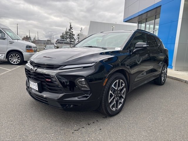 Used 2025 Chevrolet Blazer RS w/ Driver Confidence II Package image 6