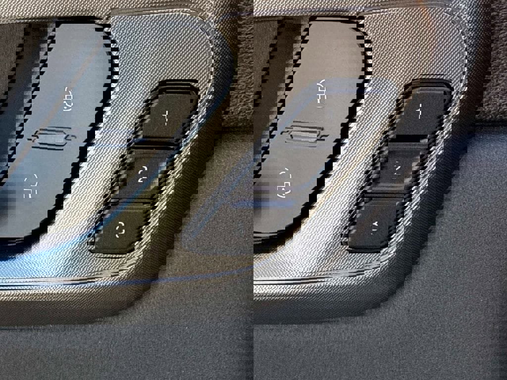 Used 2024 Dodge Hornet R/T image 24