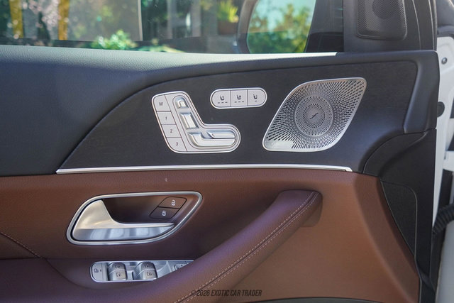 Used 2024 Mercedes-Benz GLS 450 4MATIC image 27