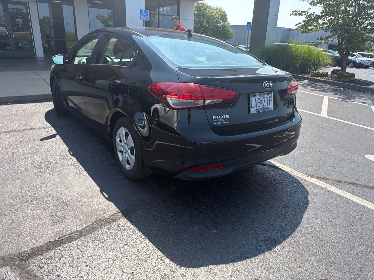 Used 2017 Kia Forte LX FWD image 8