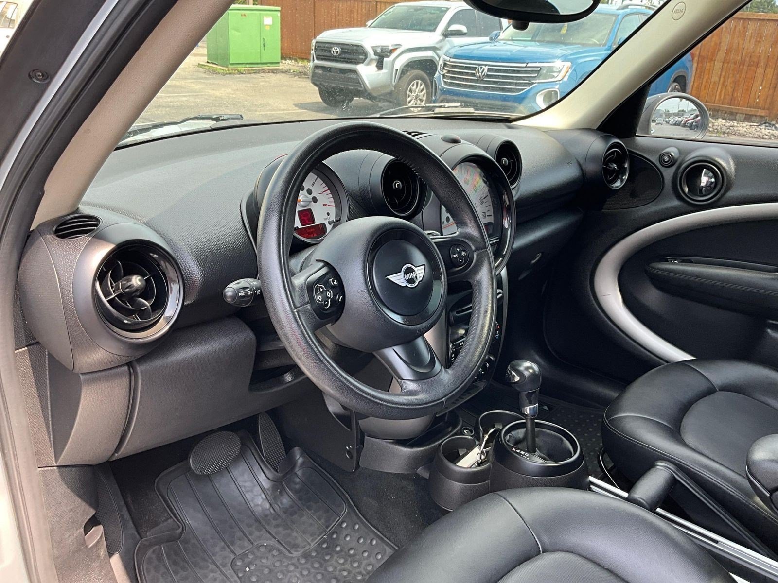 Used 2014 MINI Cooper Countryman FWD image 16
