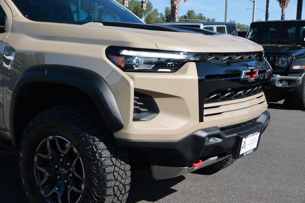 Used 2024 Chevrolet Colorado ZR2 w/ Technology Package AWD/4WD image 7