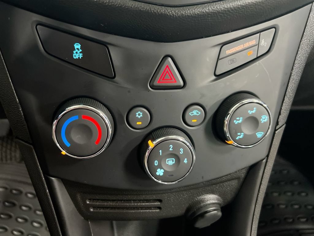 Used 2016 Chevrolet Trax LS FWD image 16