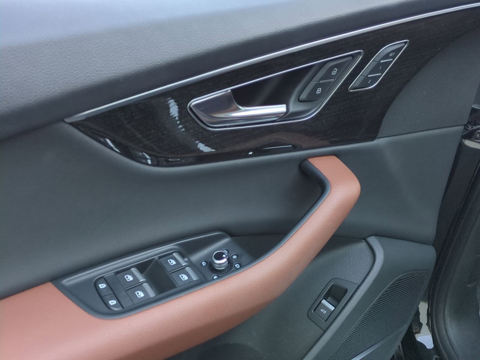 Used 2022 Audi Q7 Premium Plus image 15