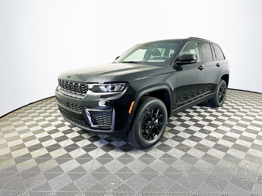 New 2026 Jeep Grand Cherokee Altitude AWD/4WD image 5