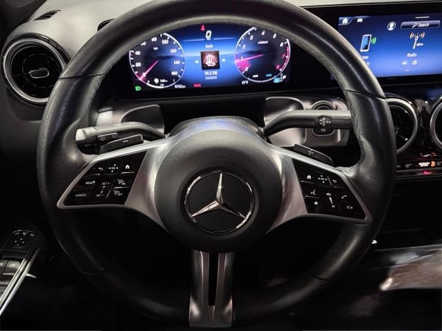 Used 2025 Mercedes-Benz GLB 250 image 20