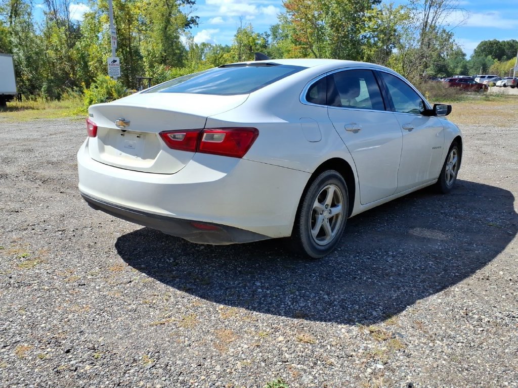 Used 2017 Chevrolet Malibu LS FWD image 16