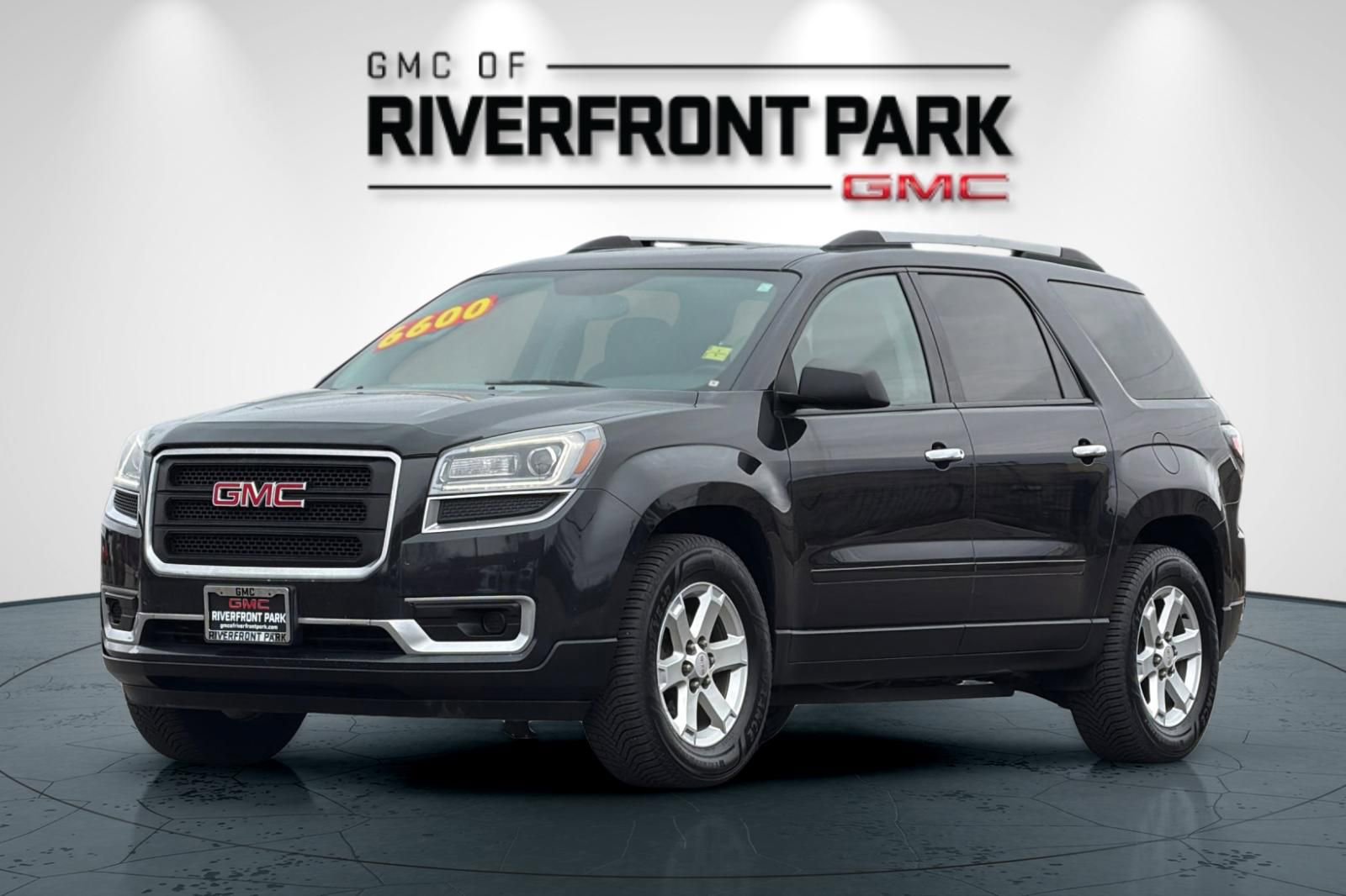 Used 2014 GMC Acadia SLE image 7