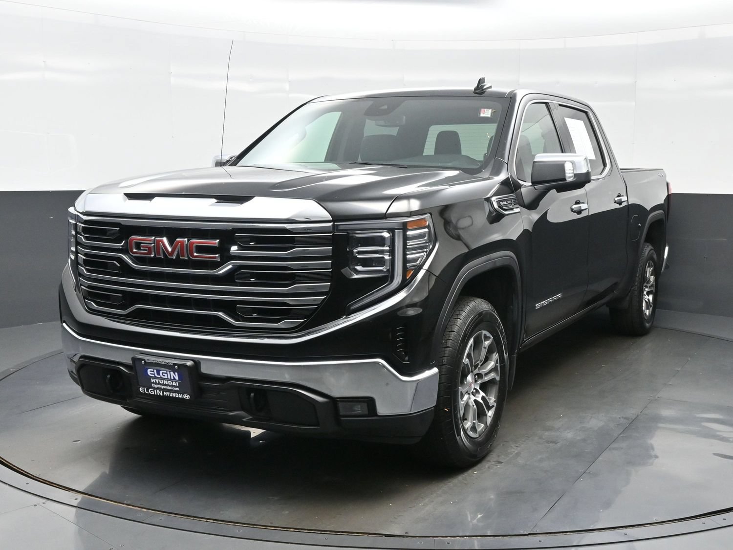 Used 2025 GMC Sierra 1500 SLT