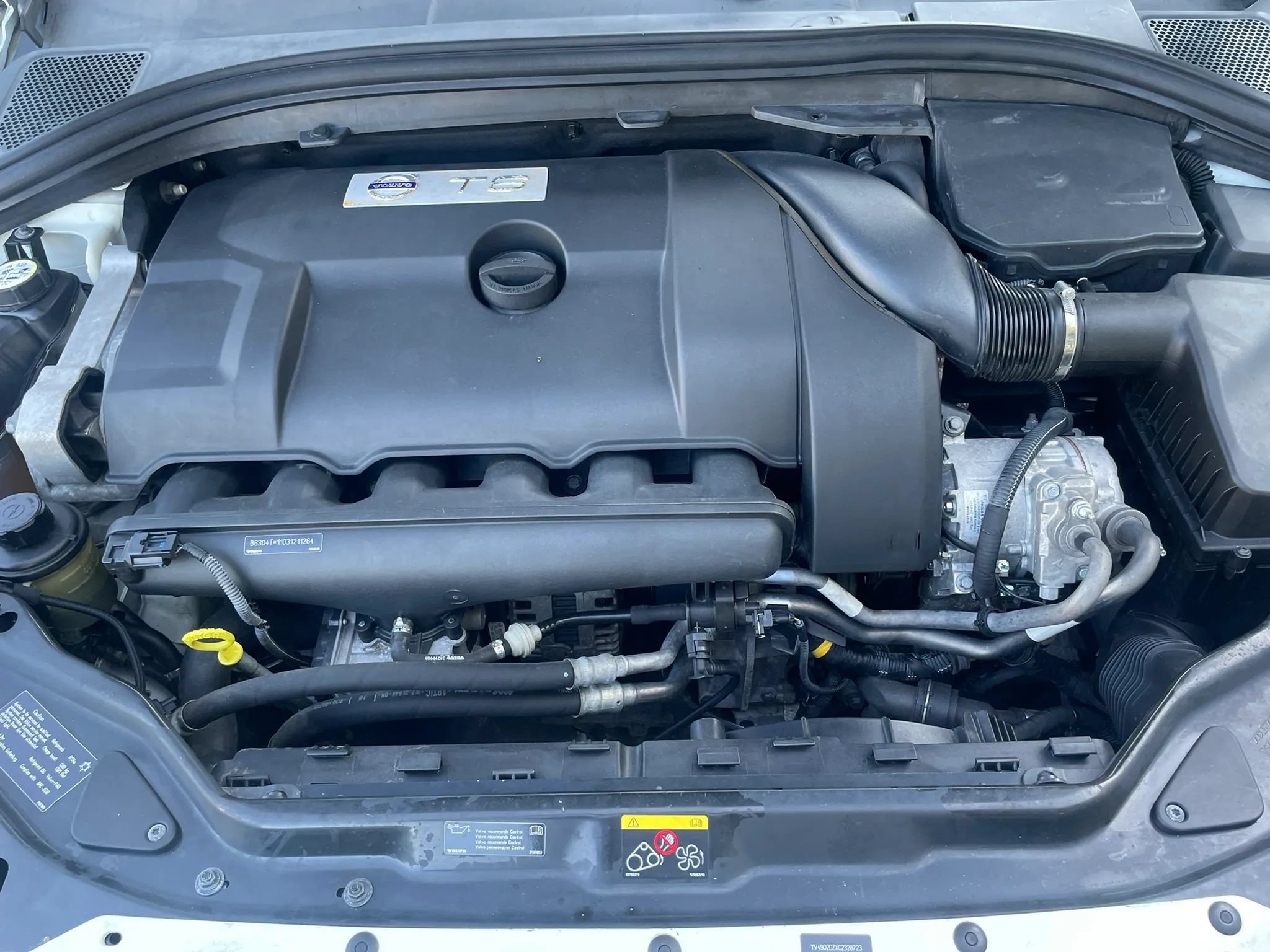 Used 2012 Volvo XC60 T6 Platinum AWD/4WD image 9