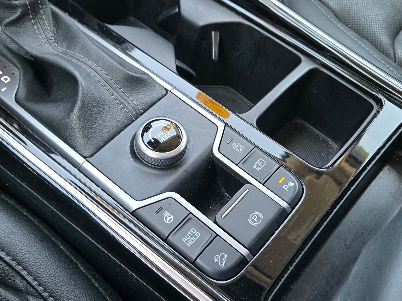 Used 2022 Kia Sorento SX FWD image 30