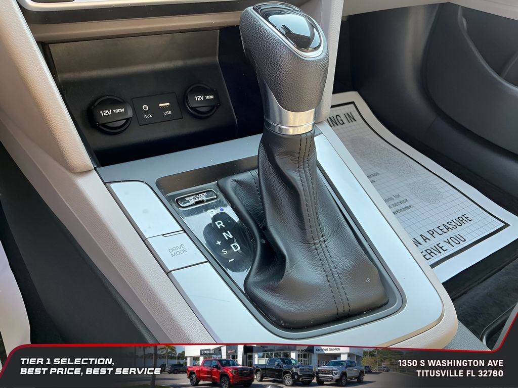 Used 2020 Hyundai Elantra SE FWD image 39