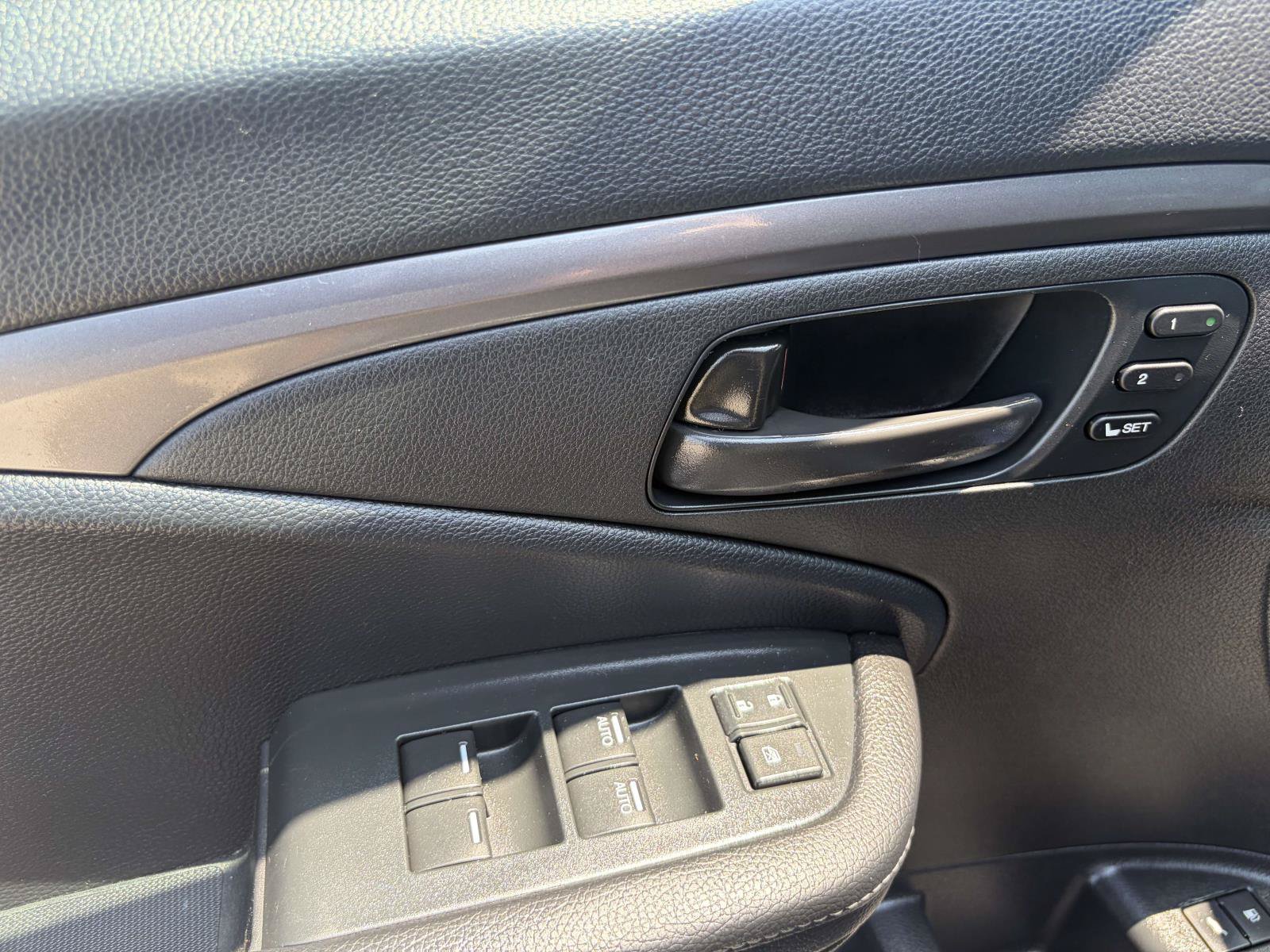 Used 2023 Honda Passport EX-L image 13