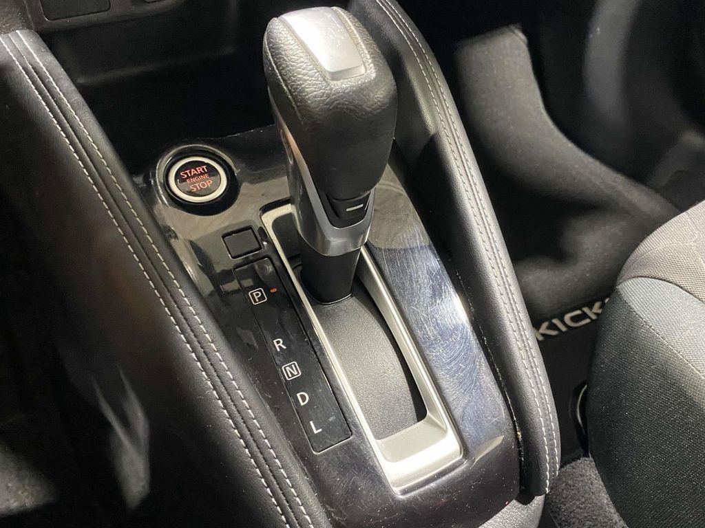 Used 2020 Nissan Kicks SV FWD image 31